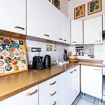 Quarenghi 31c Apartament