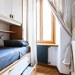 Quarenghi 31c Apartament *