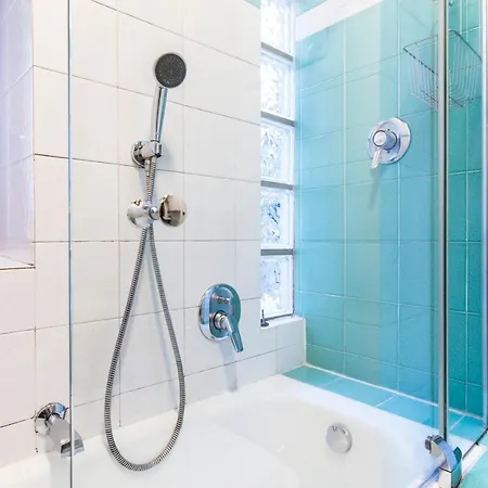 Appartement Quarenghi 31c *